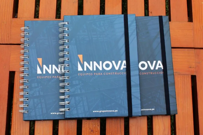 Cuaderno anillado personalizado