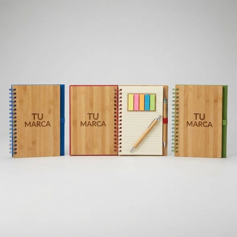 Libreta de bambú con lapicero y post-its